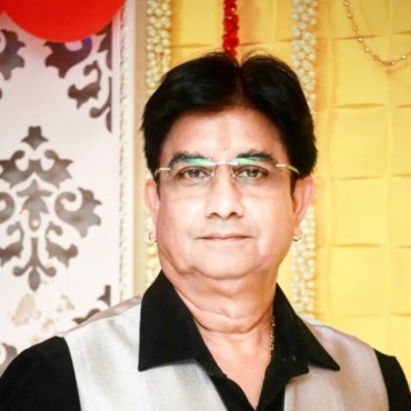 Mr. Vijay Bhatt